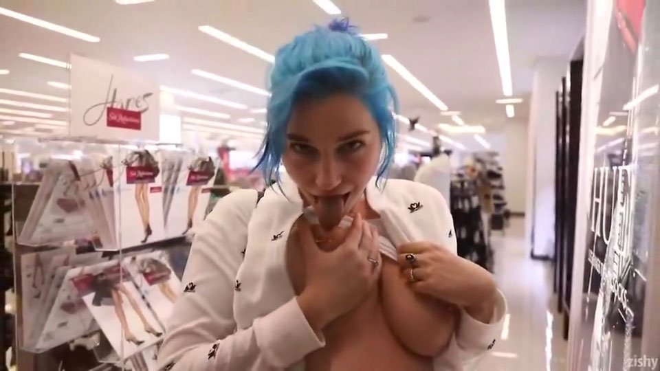 Skye Blue on Boobyday, boobs, dyed-hair, reveal, piercing, face videos, her twitter, instagram, reddit, snapchat, skyeblueofficial, pornhub links