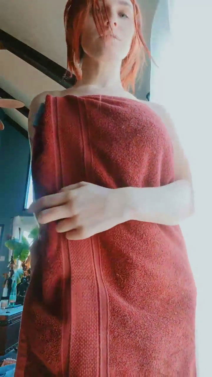 Boobyday, boobs, reveal, naked, tattoo, face videos, her twitter, instagram, reddit, myfreecams, manyvids, onlyfans links
