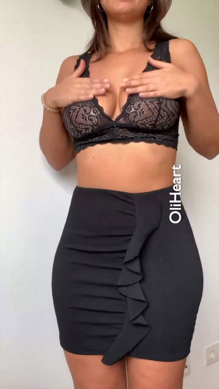 Boobyday, boobs, naked, dance videos, her twitter, reddit, patreon, onlyfans, pornhub links