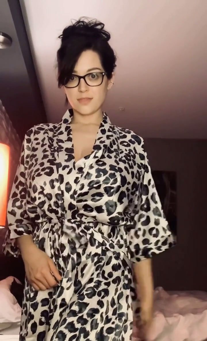 Tessa Fowler on Boobyday, boobs, reveal, big-boobs, naked, glasses, face videos, her twitter, instagram, reddit, pornhub, onlyfans, tessafowler links