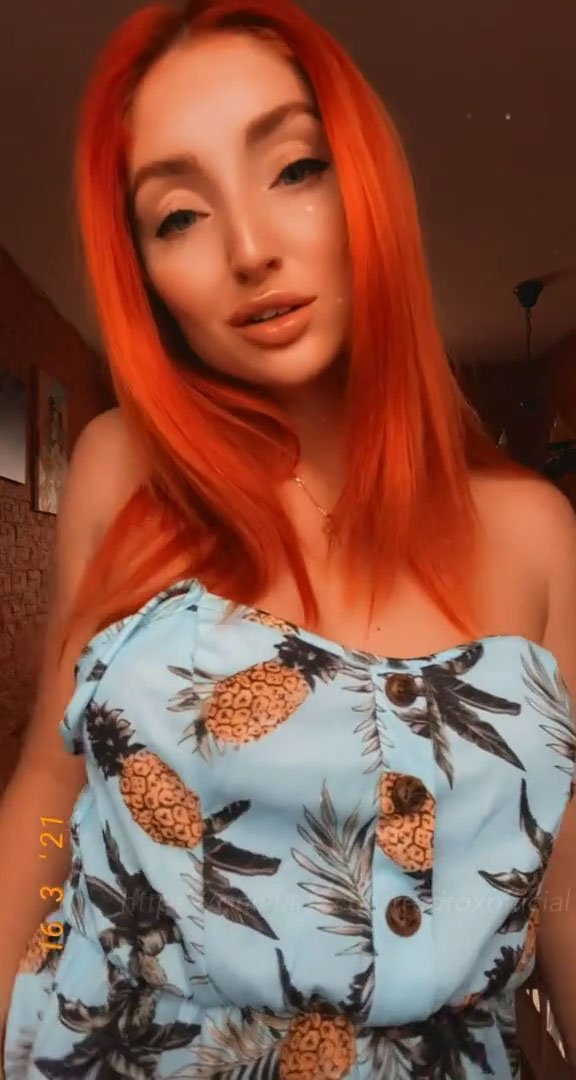The Red Fox on Boobyday, boobs, redhead, bouncing, reveal, face, dress videos, her twitter, reddit, pornhub, theredfoxlife, onlyfans links