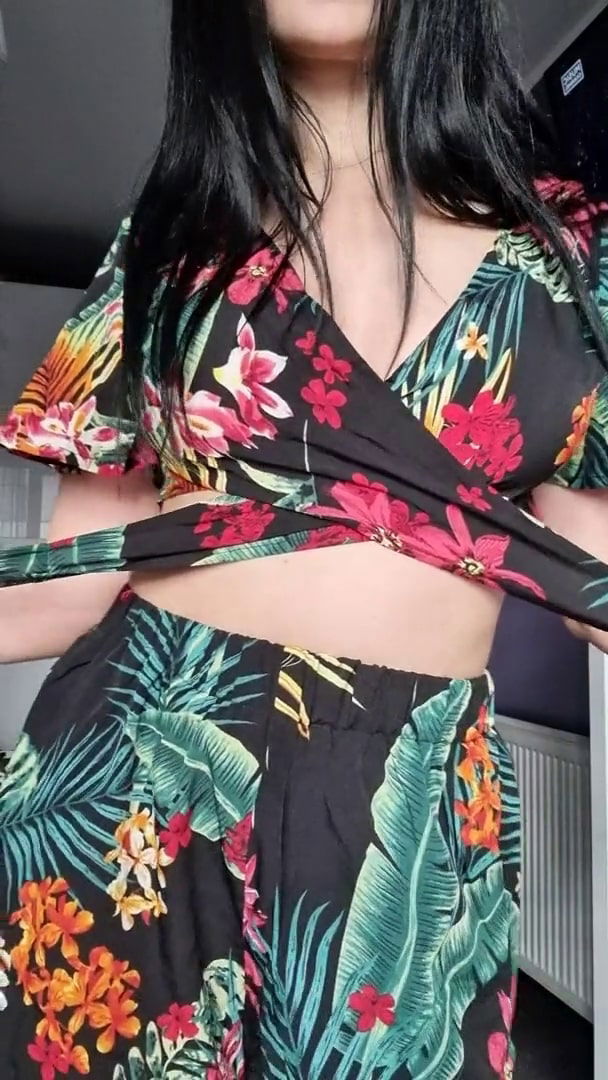 Boobyday, boobs, reveal videos, her twitter, instagram, reddit, onlyfans links