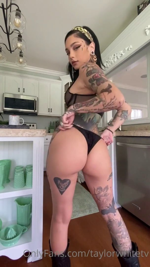 Taylor White on Boobyday, boobs, booty, spank, tattoo, booty-shake, pussy videos, her twitter, reddit, onlyfans links