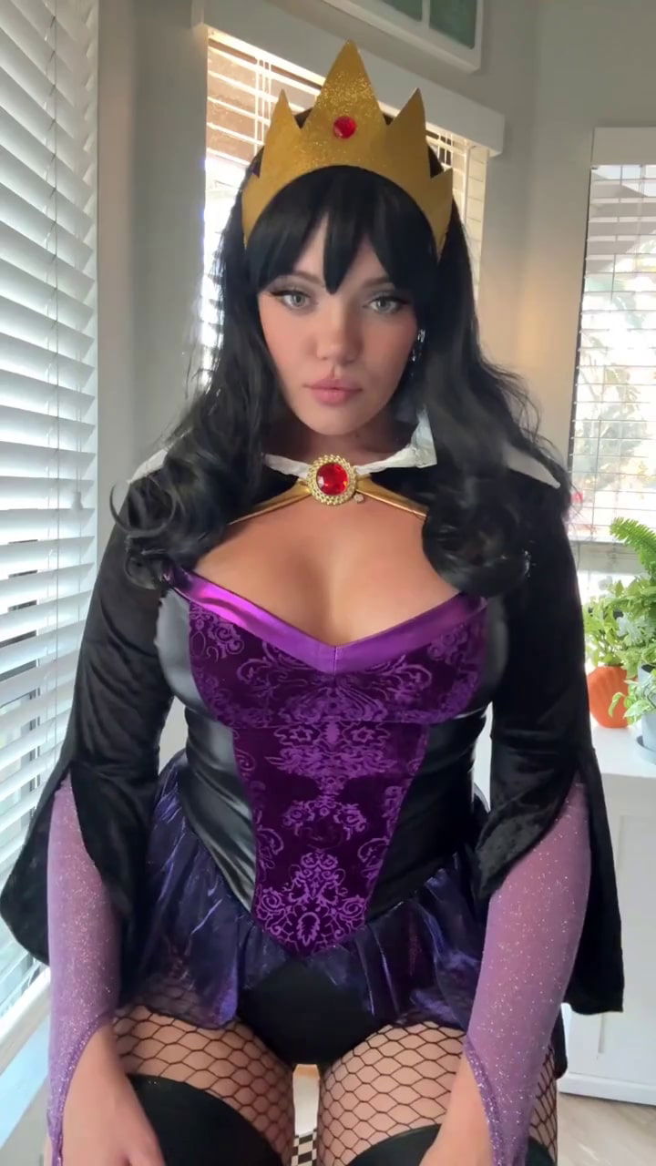 Boobyday, boobs, cosplay, natural-boobs, reveal, teen videos, her instagram, fansly, onlyfans links