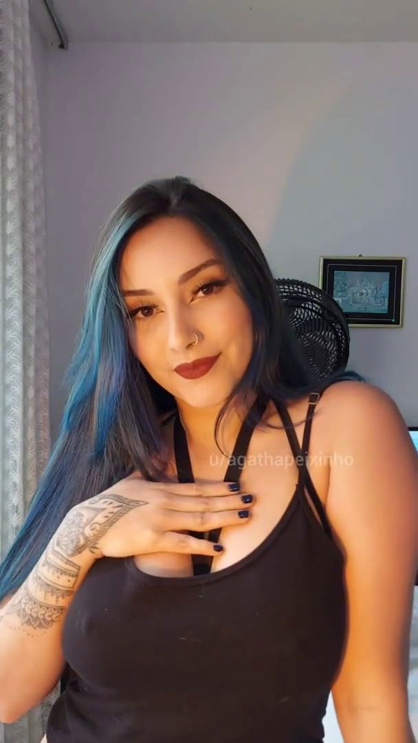 Boobyday, boobs, brunette, huge-boobs, piercing, bouncing, reveal videos, her instagram, reddit, onlyfans, fansly links